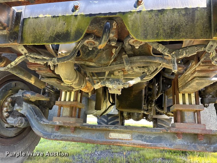image for item DV4434 1994 Peterbilt 357 liquid manure spreader