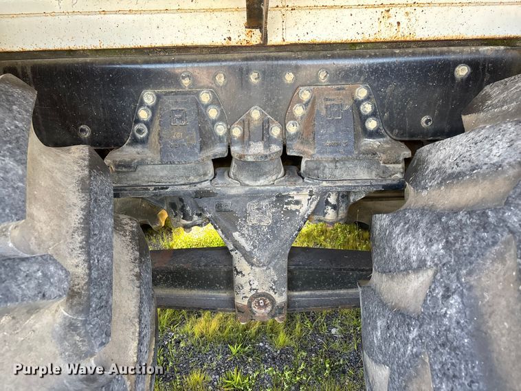 image for item DV4434 1994 Peterbilt 357 liquid manure spreader