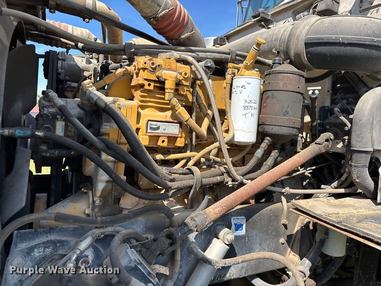 image for item DV4434 1994 Peterbilt 357 liquid manure spreader