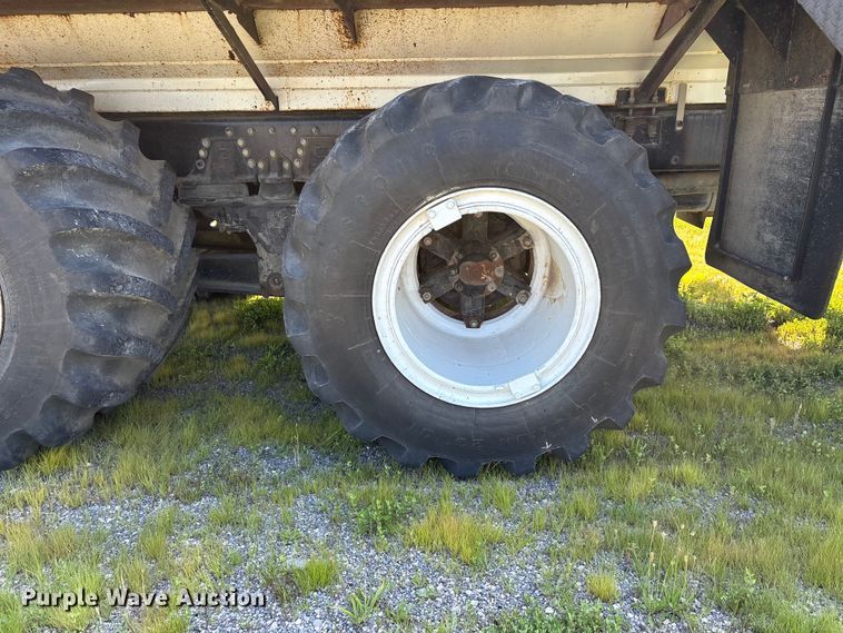 image for item DV4434 1994 Peterbilt 357 liquid manure spreader
