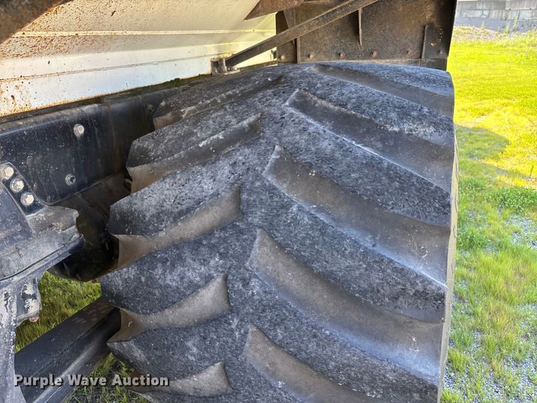 image for item DV4434 1994 Peterbilt 357 liquid manure spreader