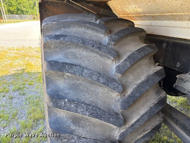 image for item DV4434 1994 Peterbilt 357 liquid manure spreader