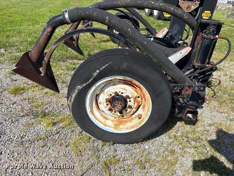 image for item DV4434 1994 Peterbilt 357 liquid manure spreader