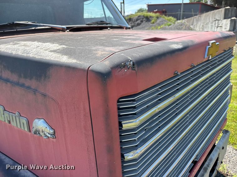image for item DV4435 1979 Chevrolet Bruin dump truck