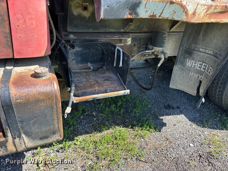 image for item DV4435 1979 Chevrolet Bruin dump truck