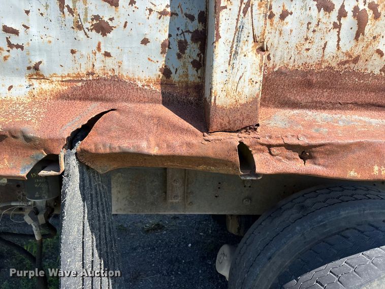 image for item DV4435 1979 Chevrolet Bruin dump truck