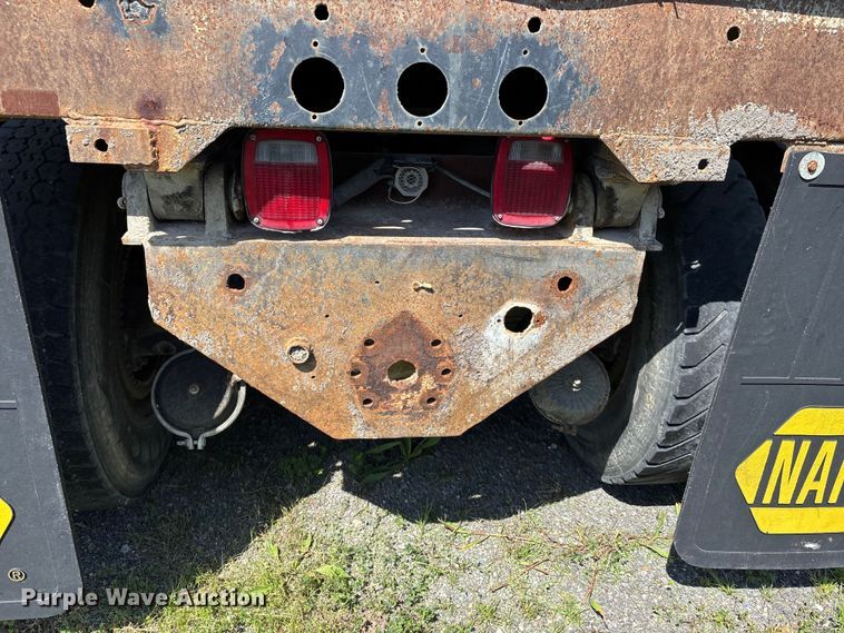 image for item DV4435 1979 Chevrolet Bruin dump truck