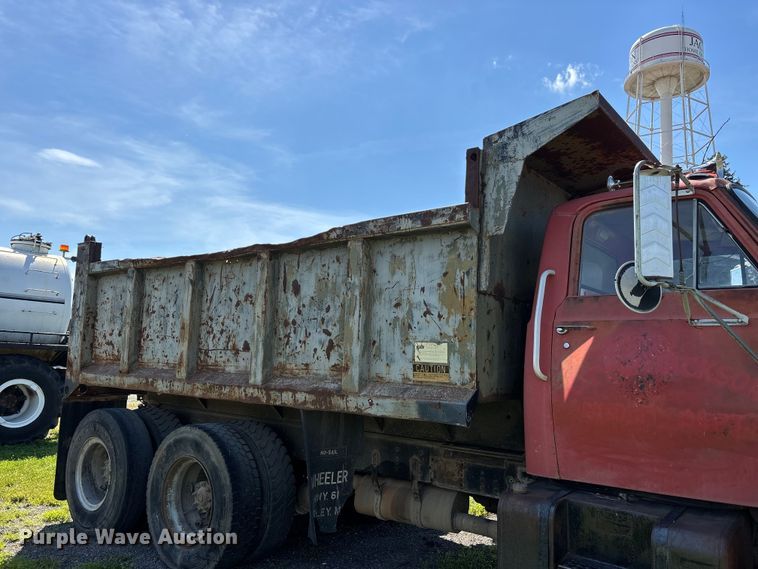 image for item DV4435 1979 Chevrolet Bruin dump truck
