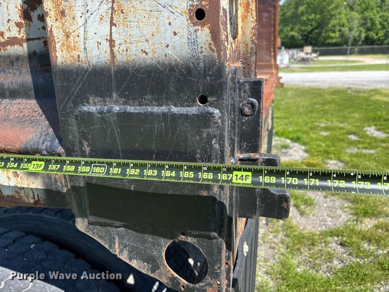 image for item DV4435 1979 Chevrolet Bruin dump truck