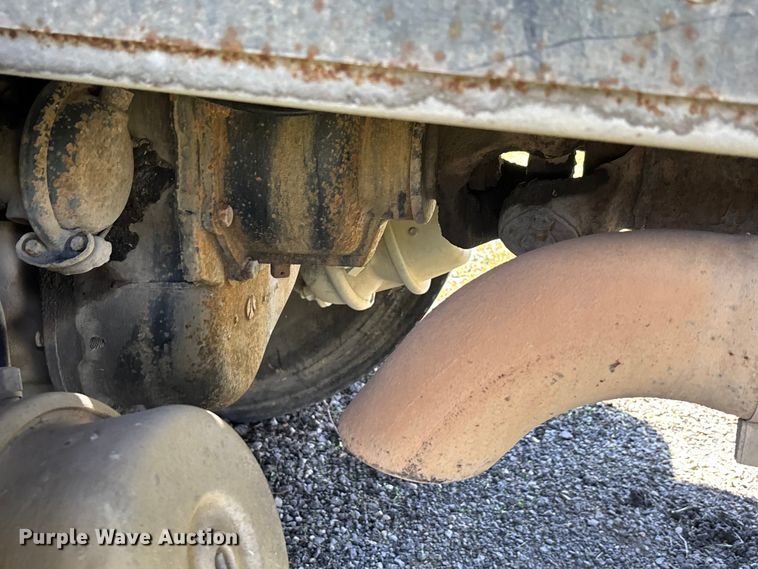image for item DV4435 1979 Chevrolet Bruin dump truck
