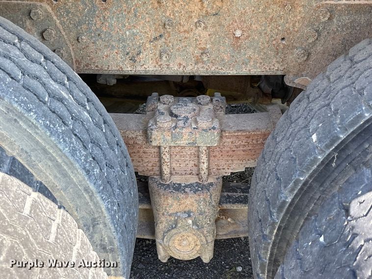 image for item DV4435 1979 Chevrolet Bruin dump truck