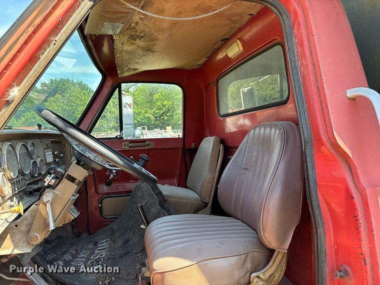 image for item DV4435 1979 Chevrolet Bruin dump truck