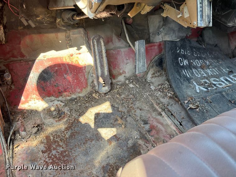 image for item DV4435 1979 Chevrolet Bruin dump truck