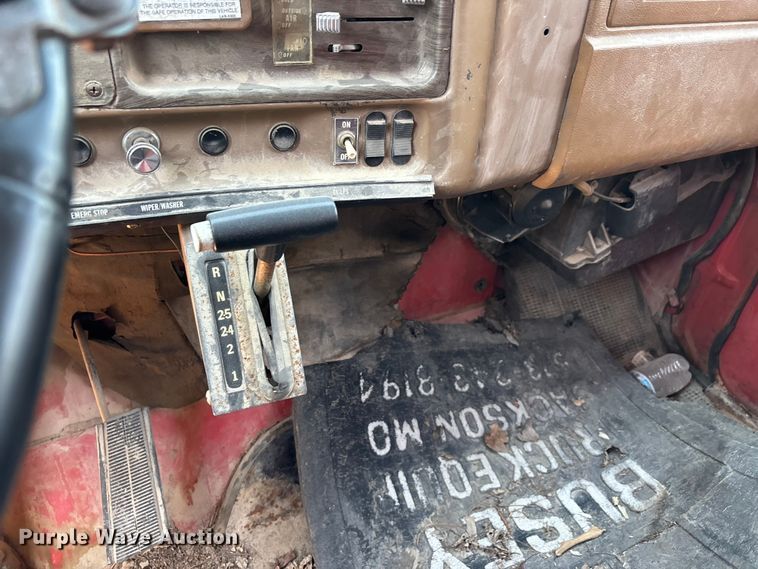 image for item DV4435 1979 Chevrolet Bruin dump truck