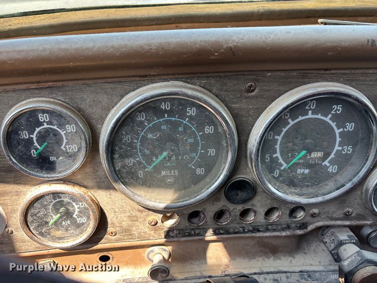 image for item DV4435 1979 Chevrolet Bruin dump truck