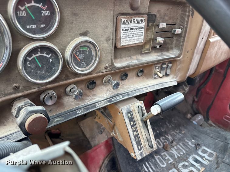 image for item DV4435 1979 Chevrolet Bruin dump truck