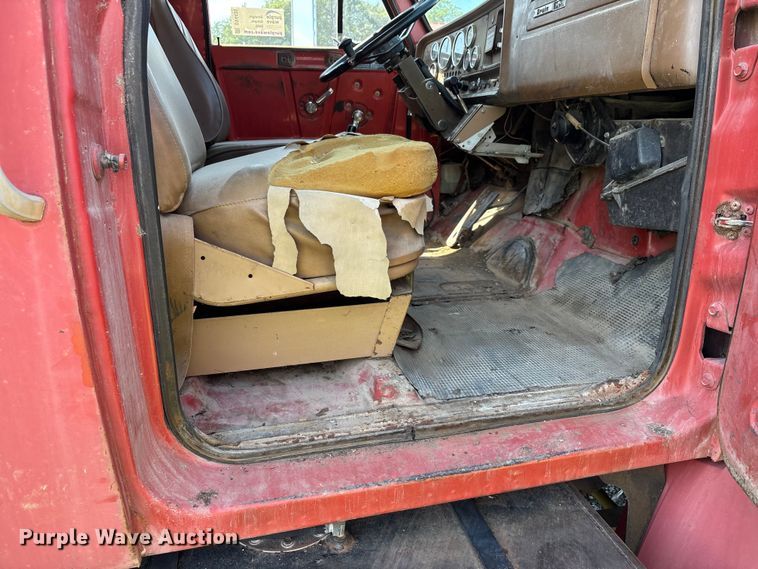 image for item DV4435 1979 Chevrolet Bruin dump truck