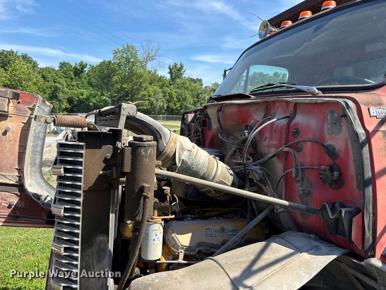 image for item DV4435 1979 Chevrolet Bruin dump truck