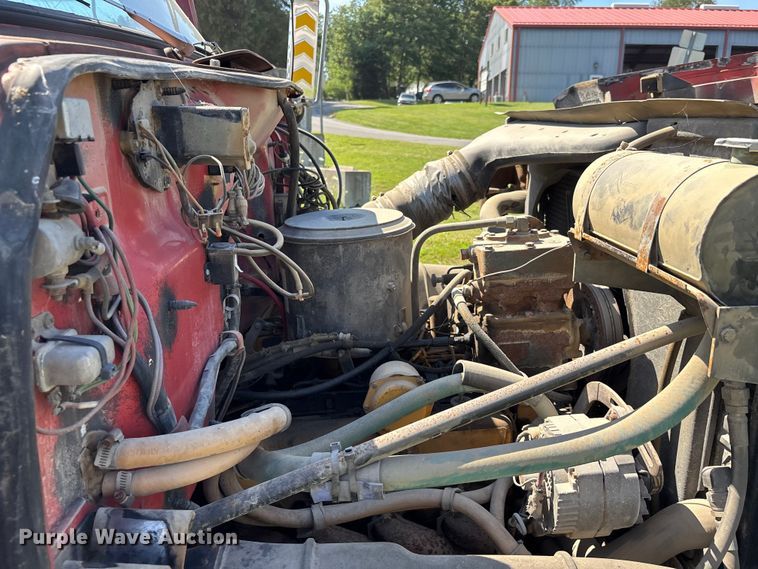 image for item DV4435 1979 Chevrolet Bruin dump truck