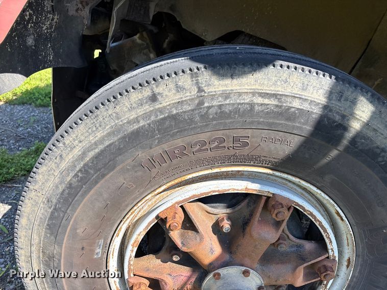 image for item DV4435 1979 Chevrolet Bruin dump truck