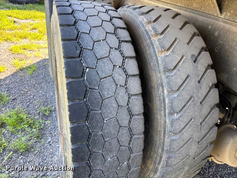 image for item DV4435 1979 Chevrolet Bruin dump truck