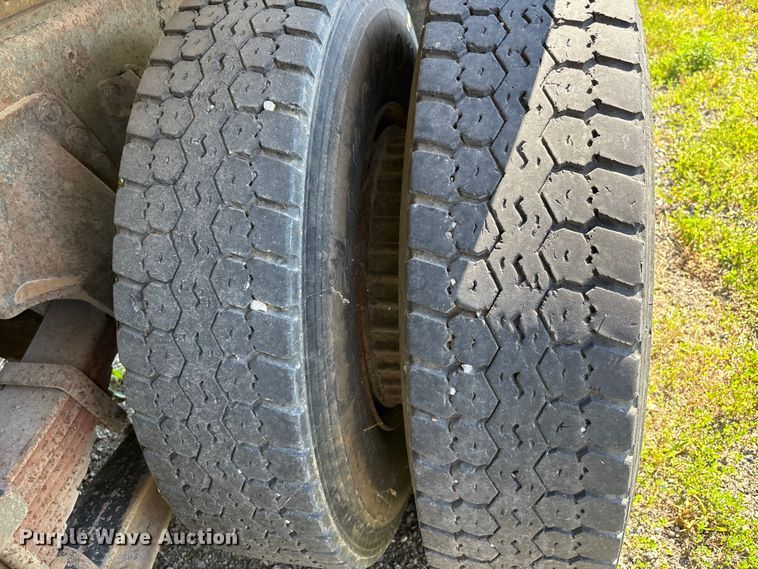 image for item DV4435 1979 Chevrolet Bruin dump truck