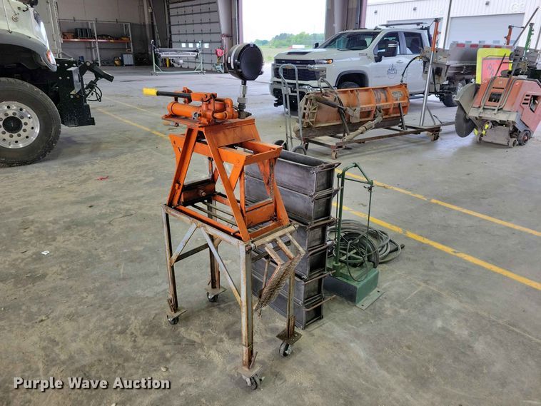 image for item DZ7210 Ashcroft beam breaker