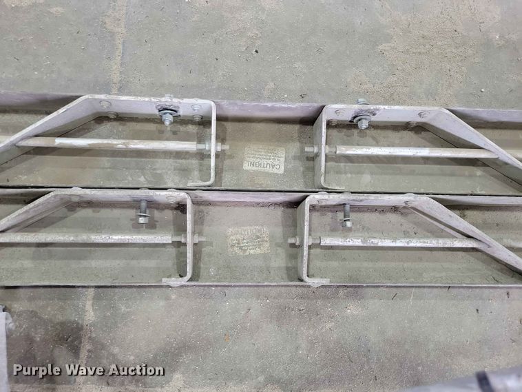 image for item DZ7211 (2) Honda power screeds