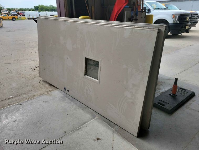 image for item DZ7215 (2) shop doors