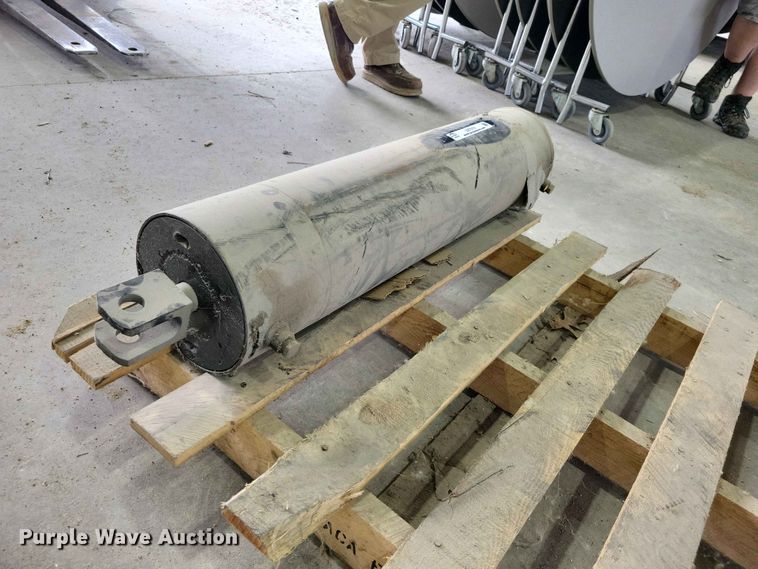 image for item DZ7216 Pack Mule air cylinder