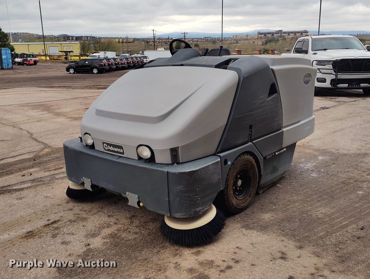 Advance Exterra 6340 floor sweeper