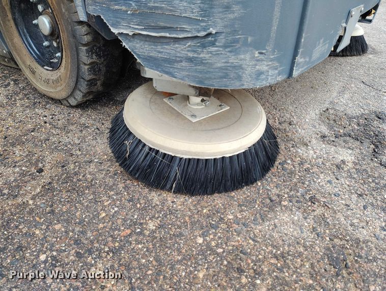 image for item ED0043 Advance Exterra 6340 floor sweeper