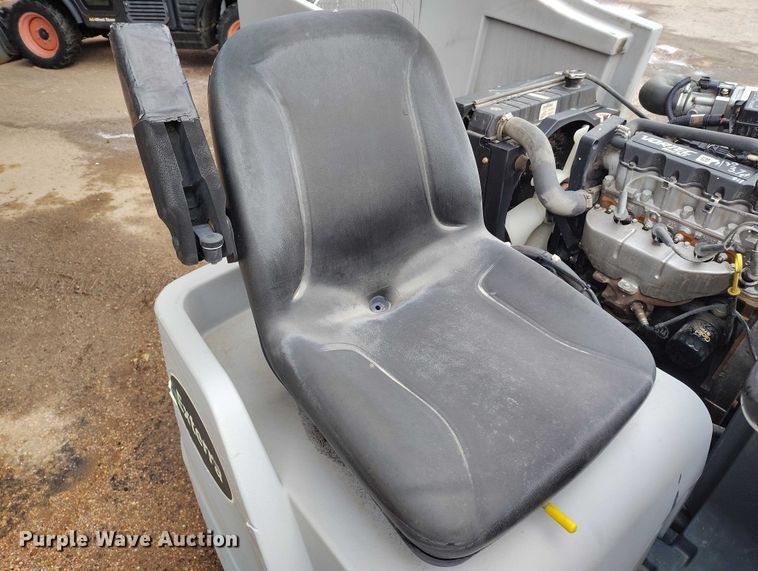 image for item ED0043 Advance Exterra 6340 floor sweeper