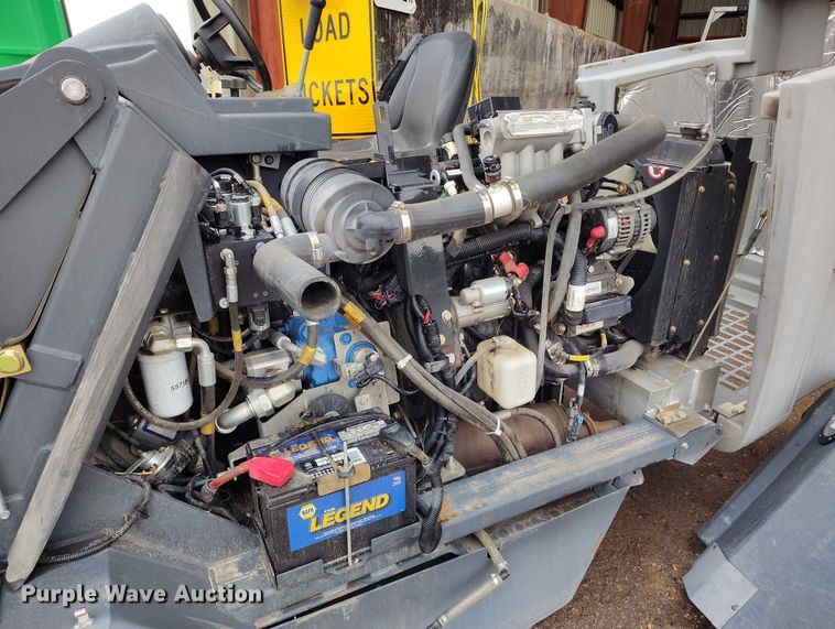 image for item ED0043 Advance Exterra 6340 floor sweeper
