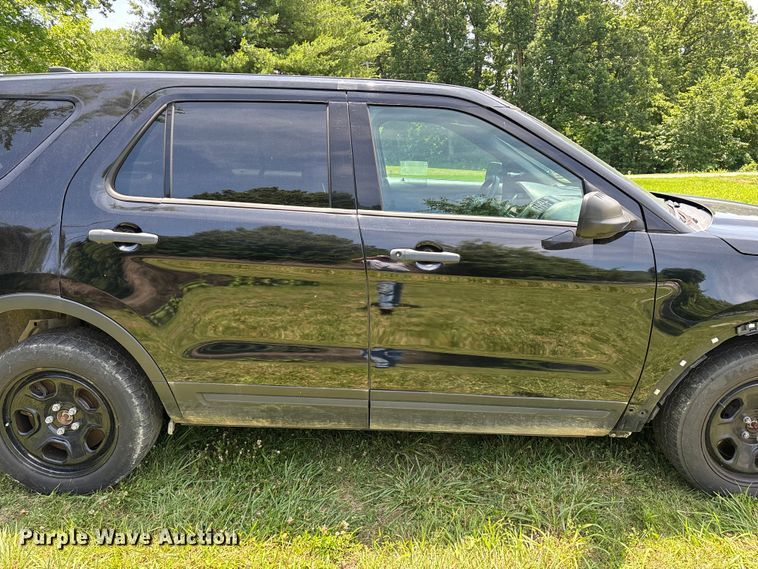 image for item ED2272 2019 Ford Explorer Police Interceptor SUV