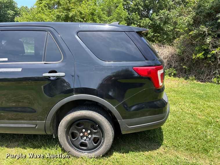 image for item ED2272 2019 Ford Explorer Police Interceptor SUV