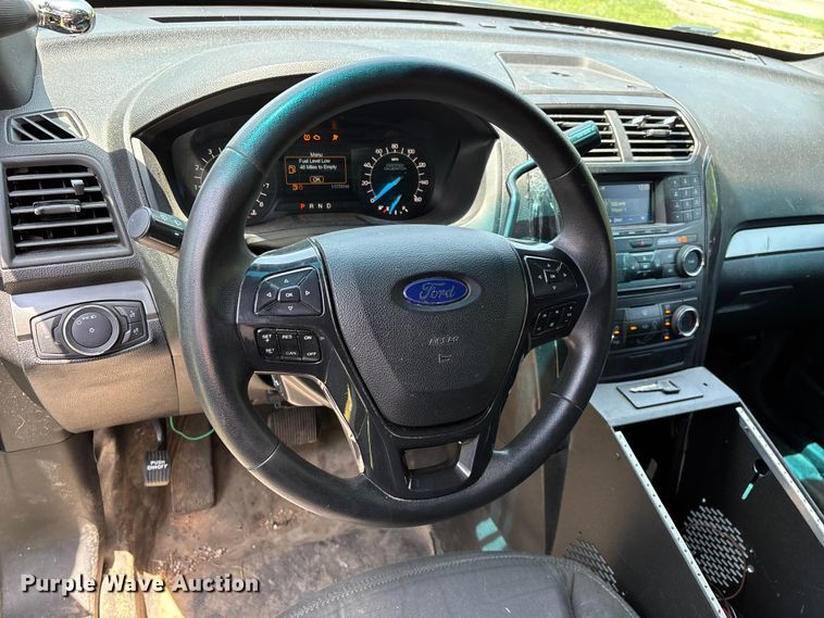 image for item ED2272 2019 Ford Explorer Police Interceptor SUV