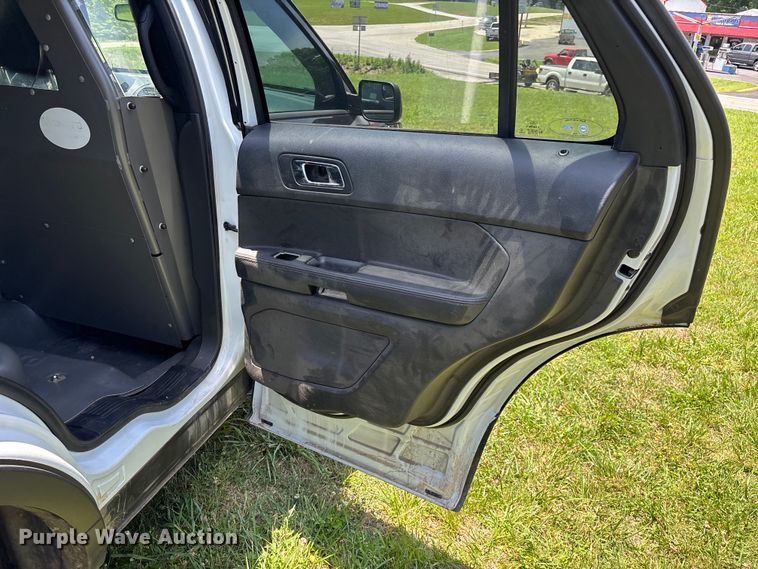 image for item ED2272 2019 Ford Explorer Police Interceptor SUV