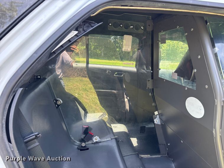 image for item ED2272 2019 Ford Explorer Police Interceptor SUV