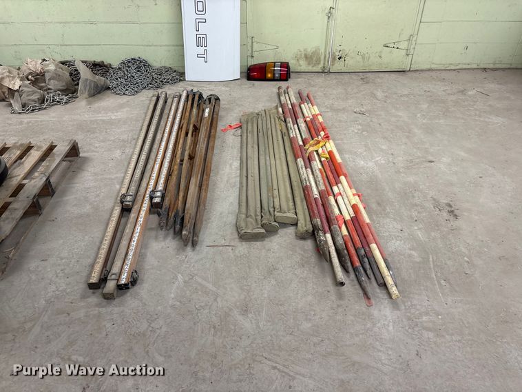image for item EI5861 Surveying equipment
