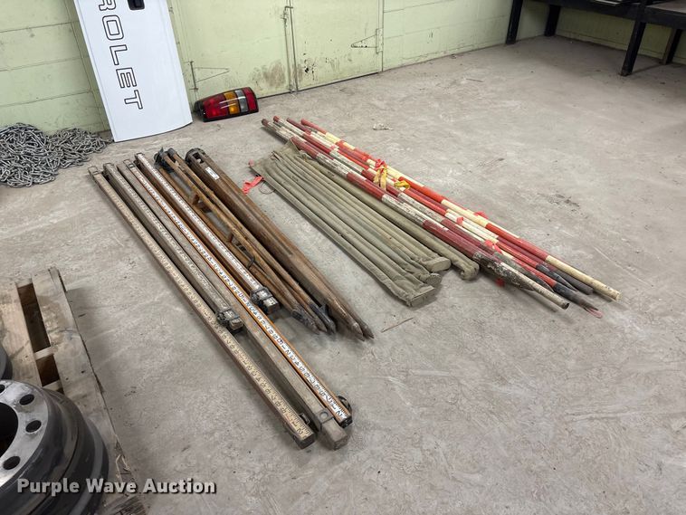image for item EI5861 Surveying equipment