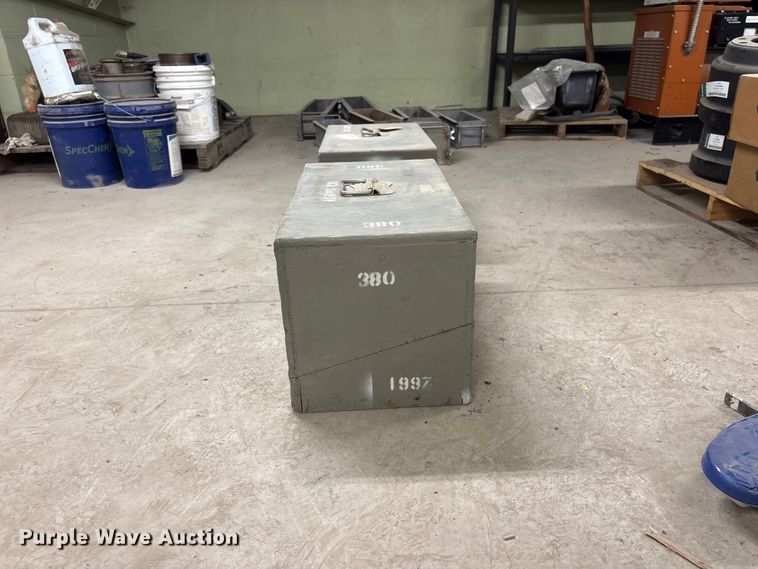image for item EI5862 Ohaus scales