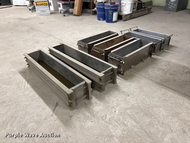 image for item EI5863 (7) concrete strength test forms