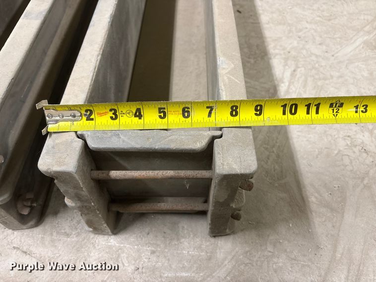 image for item EI5863 (7) concrete strength test forms