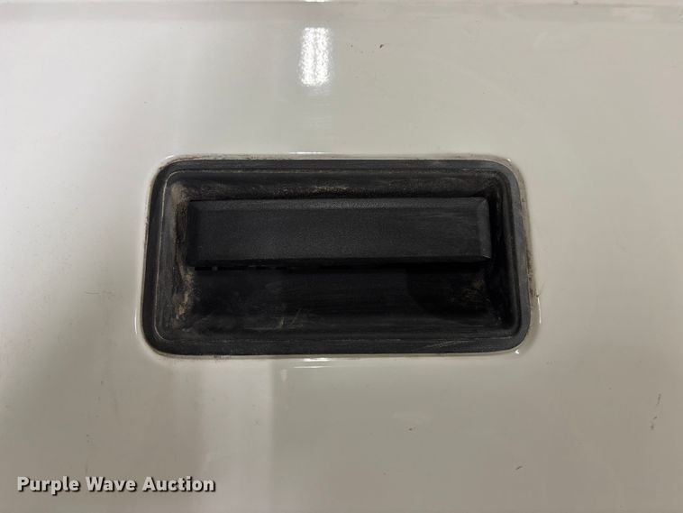 image for item EI5867 Automotive parts
