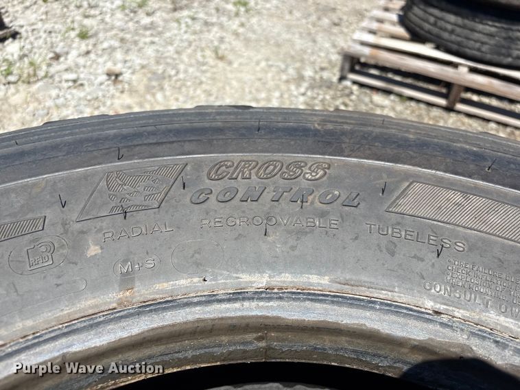 image for item EI5876 (2) BF Goodrich Cross Control 11R22.5D tires