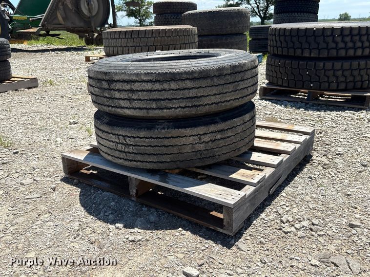 image for item EI5877 (2) Rainier ST R525 215/75R17.5 tires