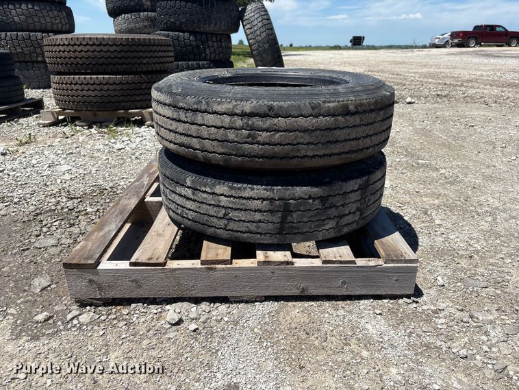 image for item EI5877 (2) Rainier ST R525 215/75R17.5 tires