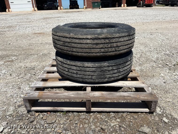 image for item EI5877 (2) Rainier ST R525 215/75R17.5 tires