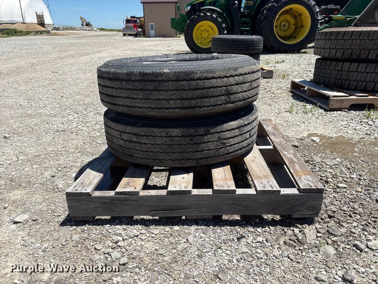 image for item EI5877 (2) Rainier ST R525 215/75R17.5 tires